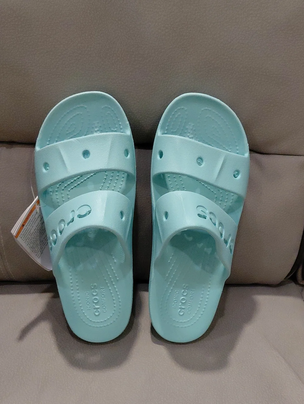 CROCS nwt size